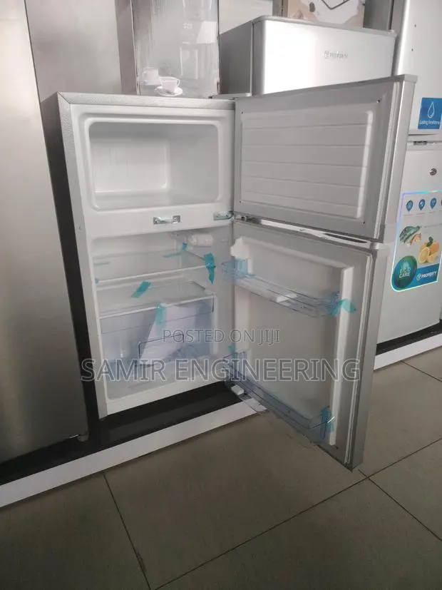 Property TSPR-100tm 80-Litre Compact Tabletop Refrigerator · Photo 1