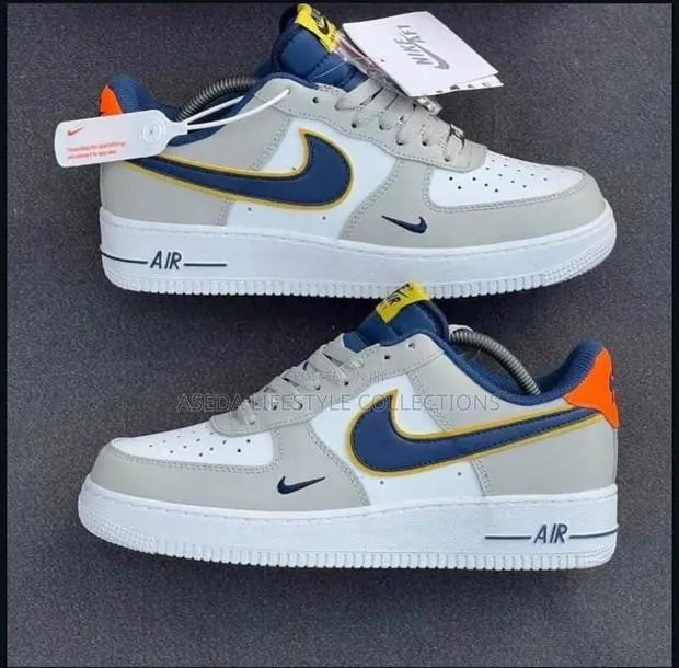 Air Force One (1) Sneakers · Photo 1
