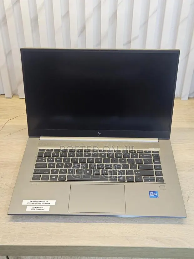Laptop HP ZBook Studio G8 32GB Intel Core i7 SSD 512GB · Photo 1