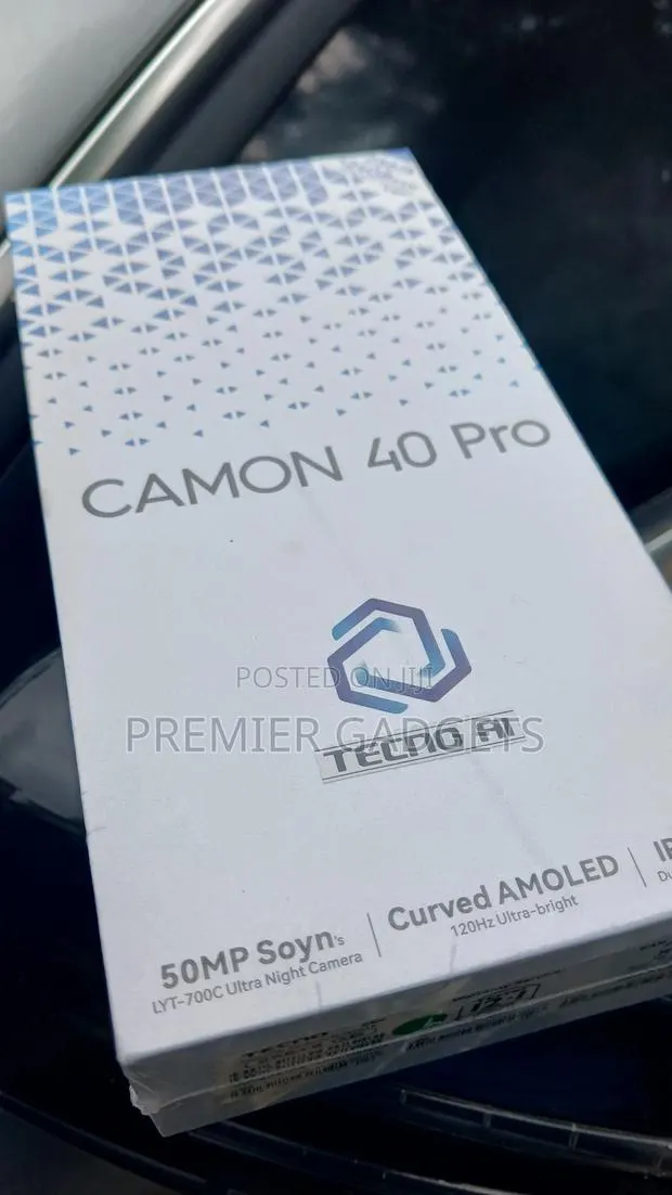 New Tecno Camon 40 Pro 5G 256 GB Blue · Photo 1