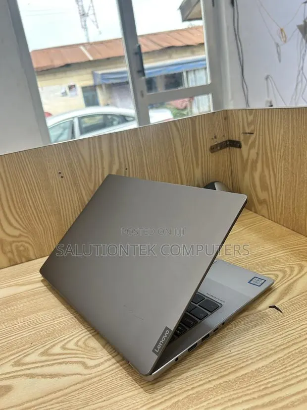 Laptop Lenovo IdeaPad U410 8GB Intel Core i5 SSD 256GB · Photo 1