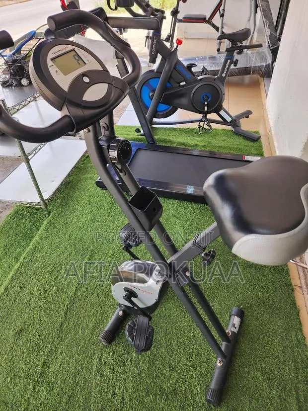 Stationary Bike 137 Kg · Photo 1