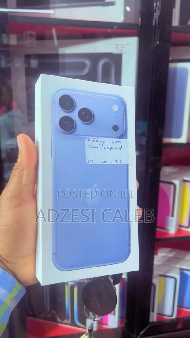 New Apple iPhone 18 Pro Max 256 GB Blue · Photo 1