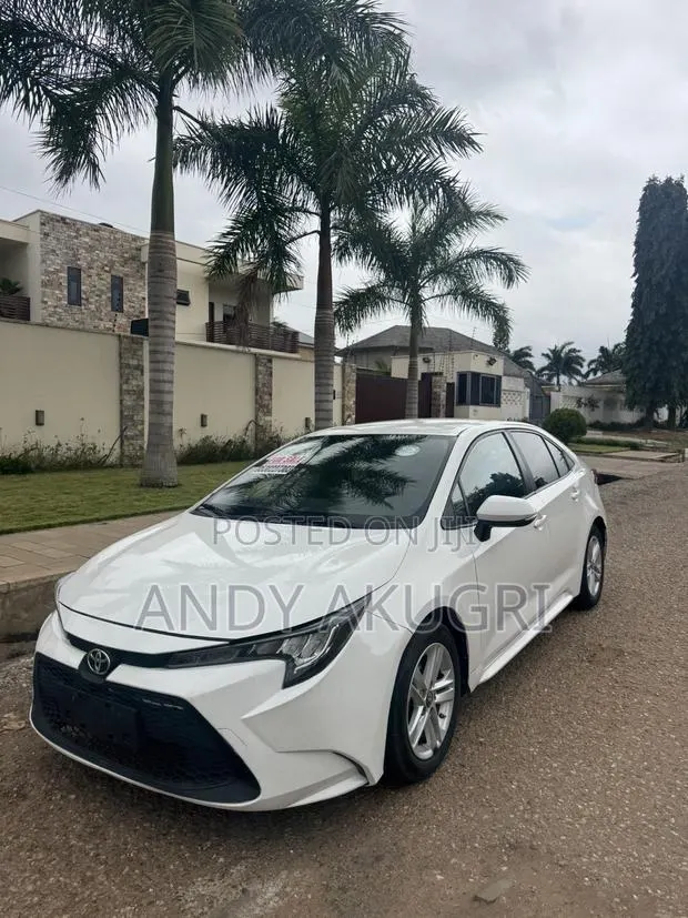 Toyota Levin 2022 White · Photo 1
