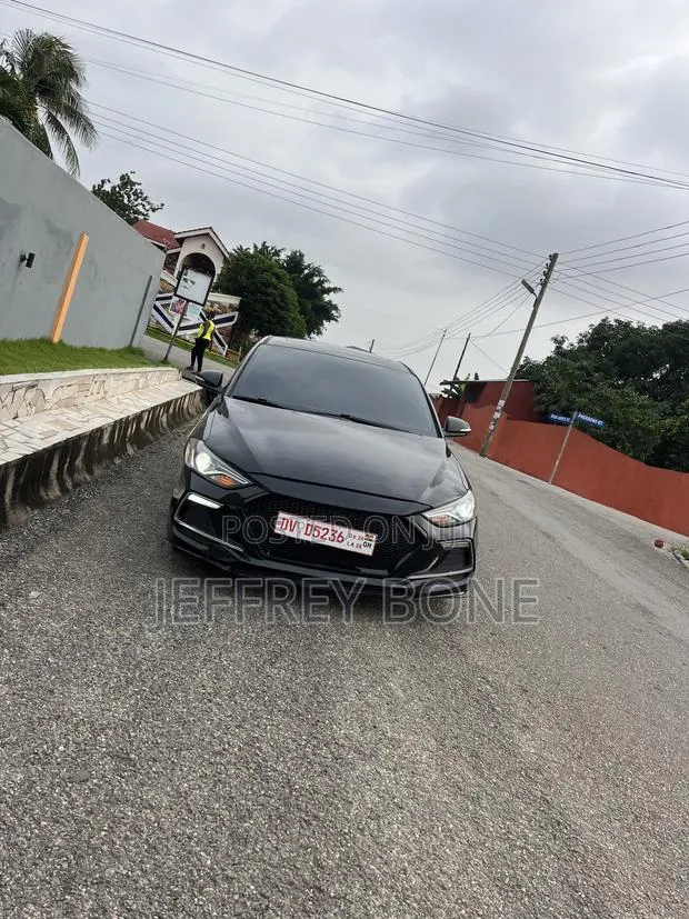 Hyundai Elantra Sport Sedan FWD (1.6L 4cyl 6M) 2017 Black