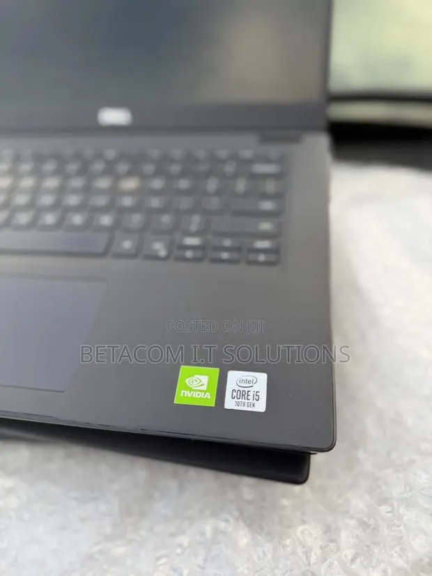 Laptop Dell Latitude 3410 8GB Intel Core i5 SSD 256GB · Photo 1