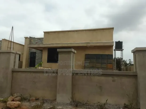 3bdrm House in Amrahia for sale · Photo 1