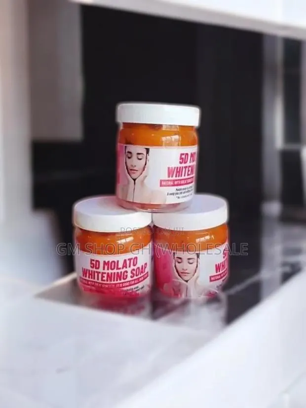 Molato Super Whitening Soap · Photo 1