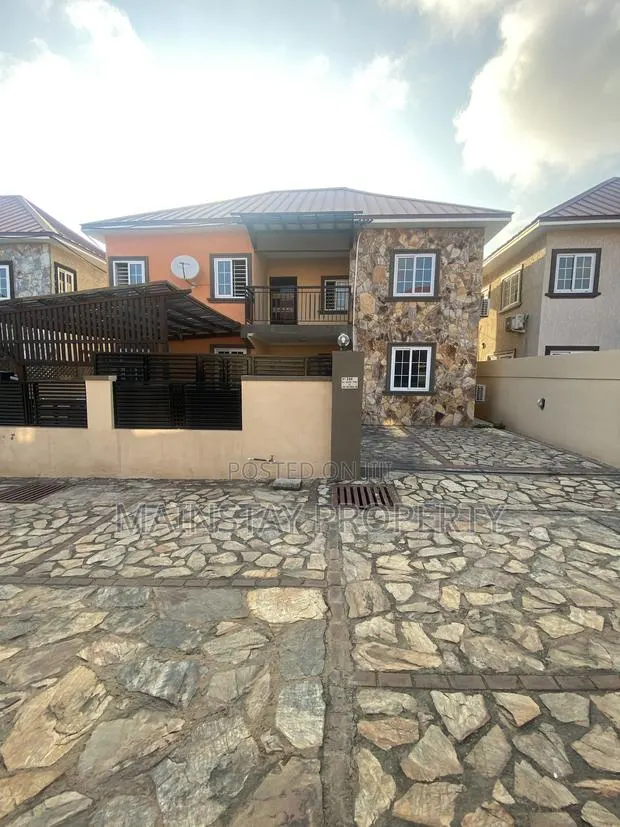 3bdrm House in Mainstay Estates, Airport Residential Area for rent · Photo 1