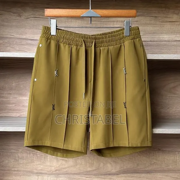 Cotton Shorts · Photo 1
