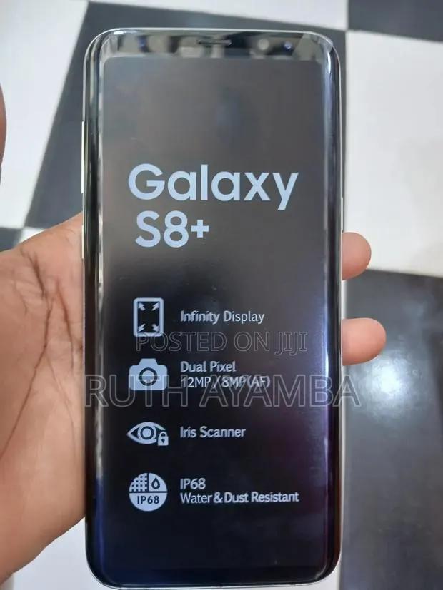 Samsung Galaxy S8 Plus 64 GB Black · Photo 1