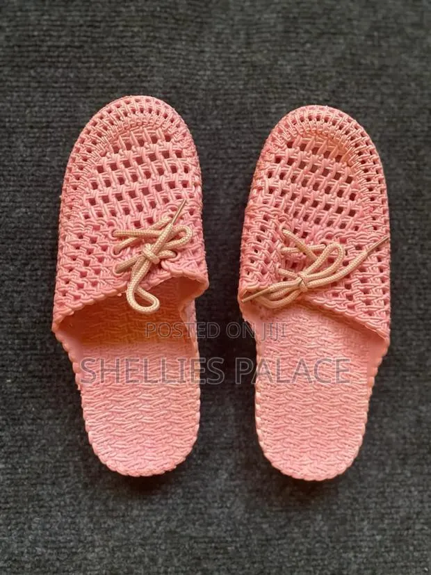 Nano Ladies Very Comfortable Slippers · Photo 1