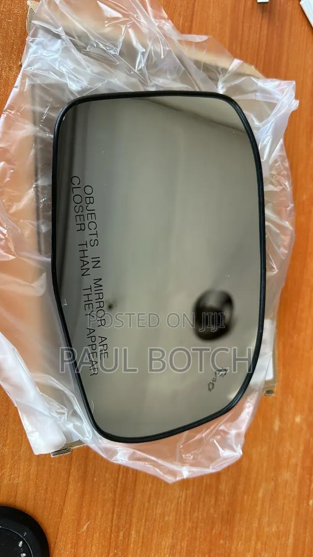 2023,2024,2025 Honda CR-V Mirror Glass( Sensor) · Photo 1