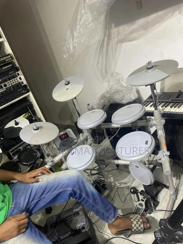 Yamaha Kat Electric Drums · Photo 1