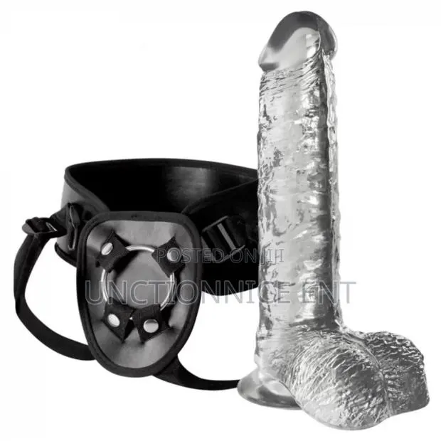 Crystal Dildo With Strap · Photo 1