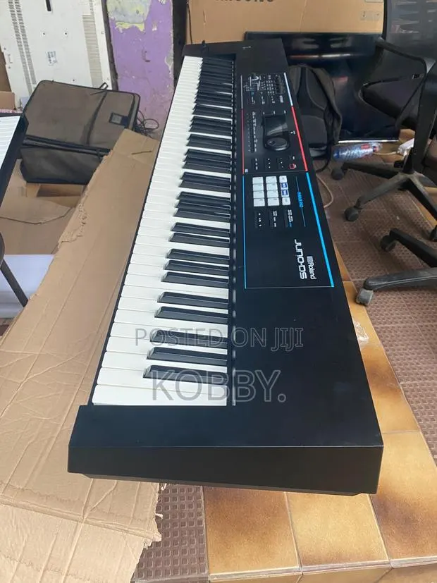Roland Juno Ds88 · Photo 1
