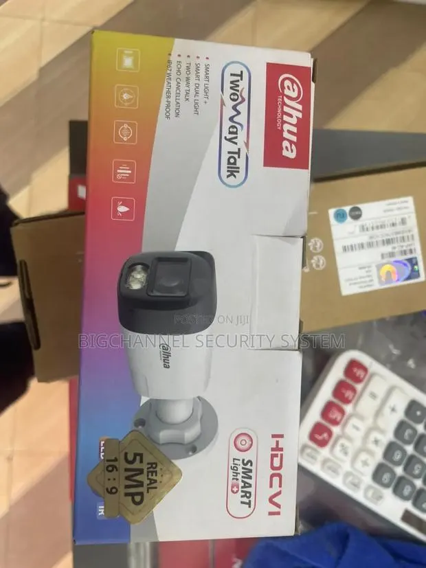 Dahua 5mp Analog Camera Bullet 2-Way Audio · Photo 1