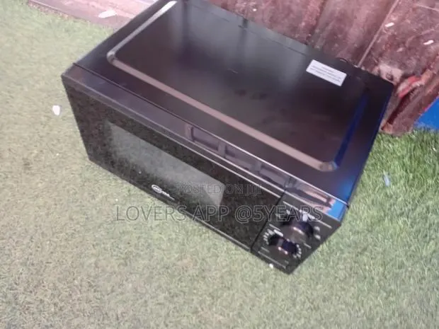 Energy-Efficient Microwave Oven for Home Use · Photo 1