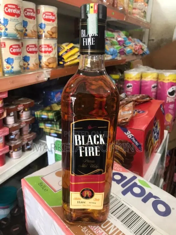 Black Fire Premium Whisky 1l · Photo 1