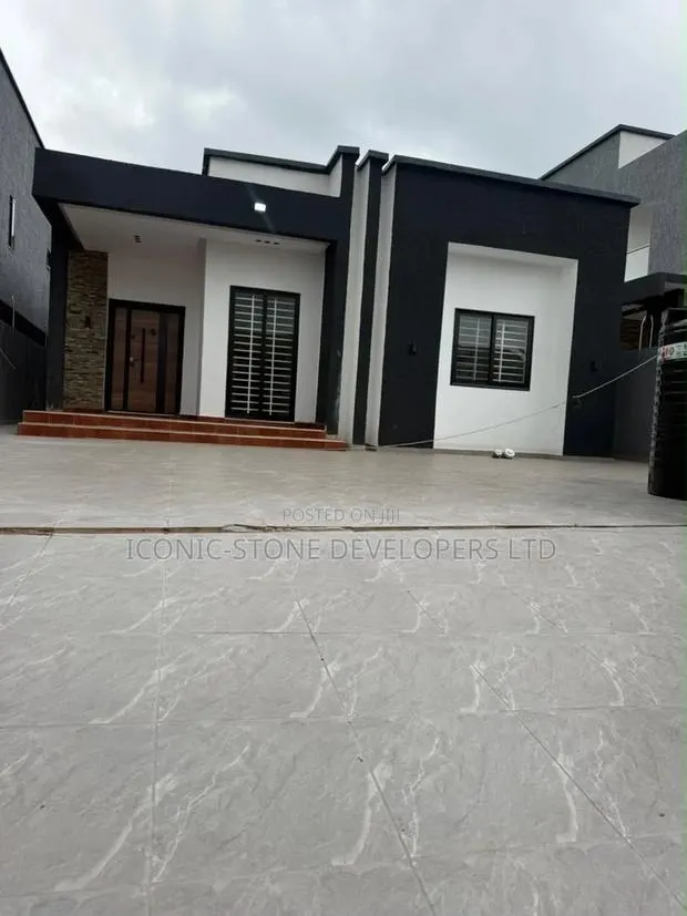 3bdrm House in Ayi Mensa, Oyarifa Mall Area for sale · Photo 1