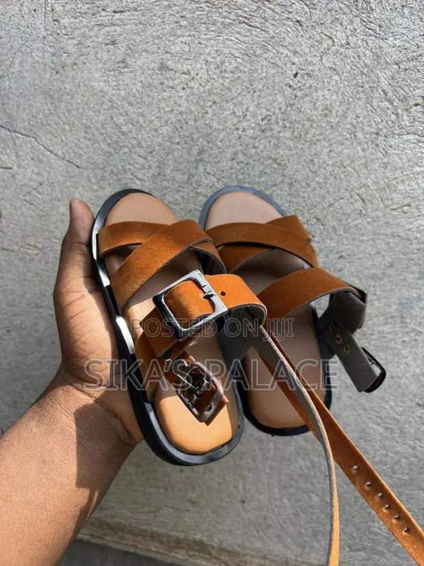 Royal Suede Sandals for Kids · Photo 1