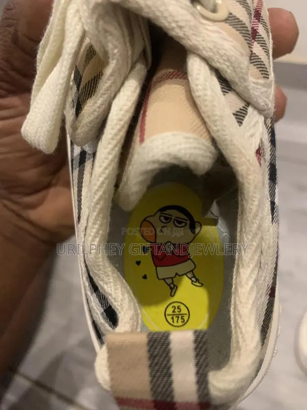 Burberry Kids Sneakers Size 25 · Photo 4