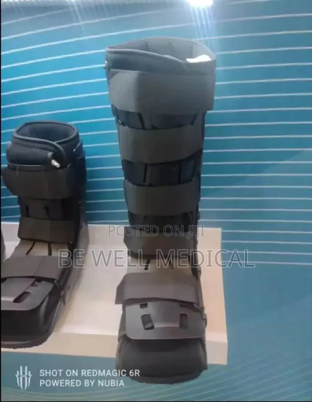 Air Cast Boot · Photo 1