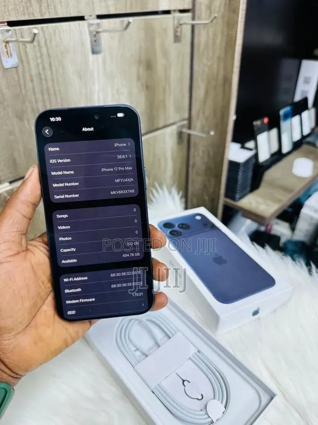 Apple iPhone 17 Pro Max 512 GB Blue · Photo 1