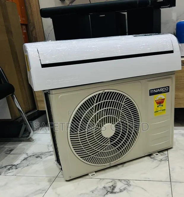Massive BreezeCraft 2.0 Horsepower Nasco White AIRCONDITIONER · Photo 1