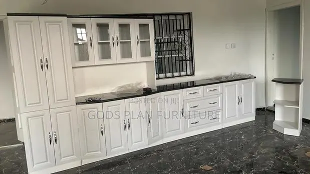 Kitchen Cabinet · Photo 1