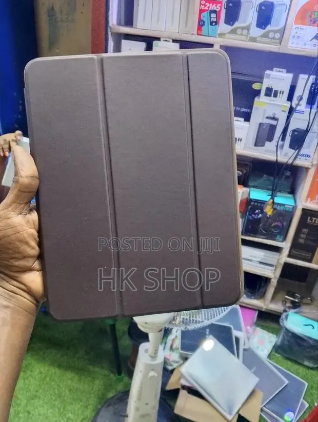 Coffee Brown Color for Apple iPad 10th Generation Case · Photo 1