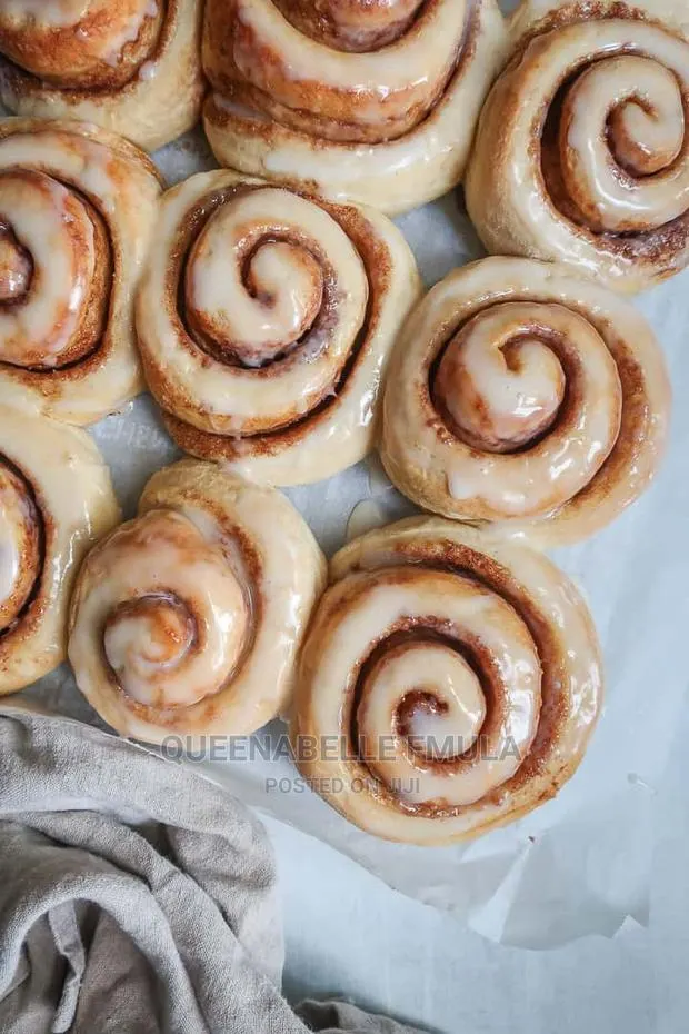 Cinnamon Rolls · Photo 1