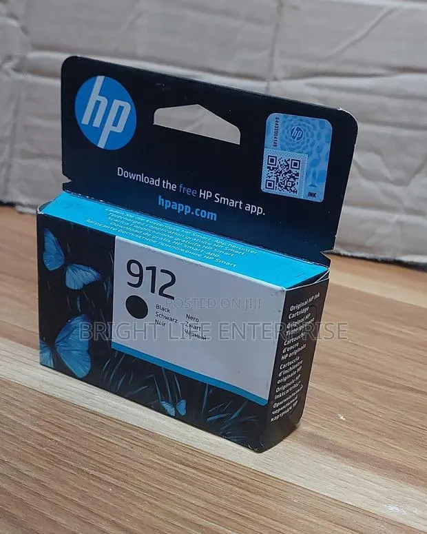 HP Original Ink Cartridge 912 Black · Photo 1