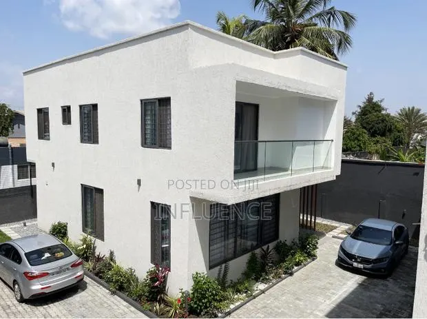 Furnished 3bdrm Penthouse in East Legon for rent · Photo 1