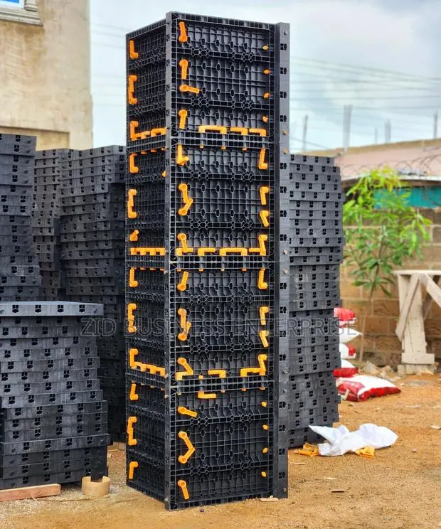 Adjustable Plastic Column Formwork · Photo 1