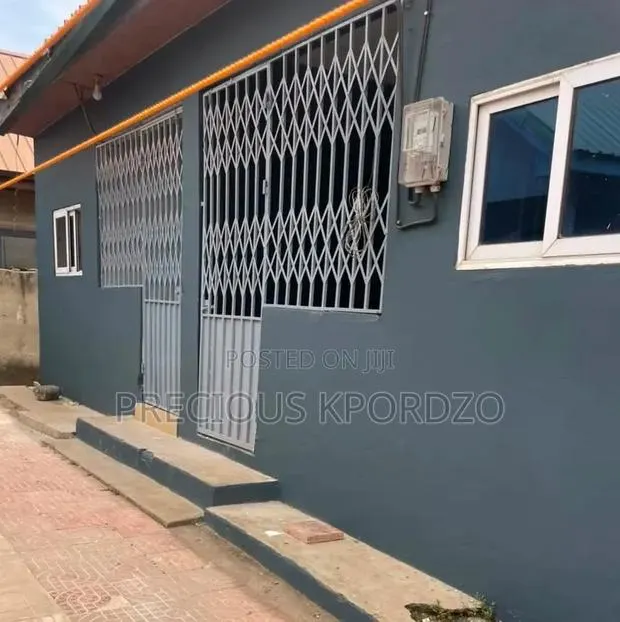1bdrm Room & Parlour in Adn Nw Legon for rent · Photo 1
