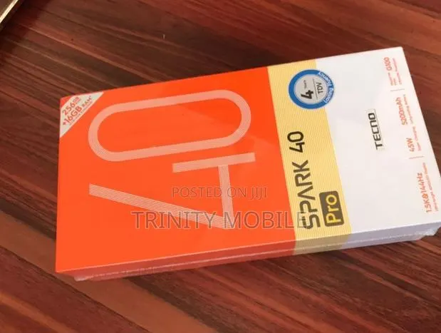 New Tecno Spark 40 Pro 256 GB Black · Photo 1