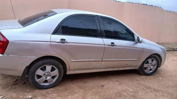 Kia Spectra LX 2009 · Photo 1