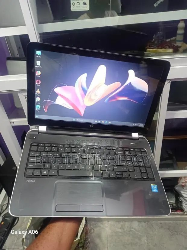 Laptop HP Pavilion 15 8GB Intel Core i5 HDD+SSD 500GB · Photo 1
