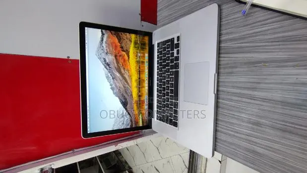 Laptop Apple MacBook Pro 2012 4GB Intel HDD 500GB