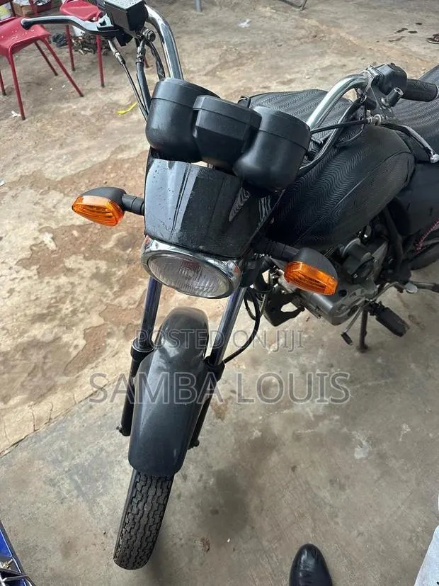 Apsonic AP125-30 2023 Black · Photo 1
