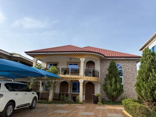 7bdrm Mansion in Community 25 for rent · Photo 1