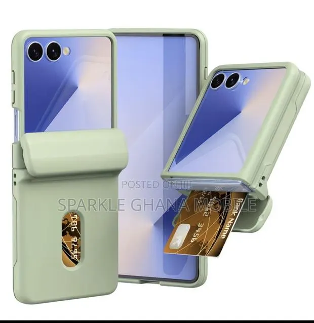 Samsung Galaxy Z Flip Green Phone Case · Photo 1