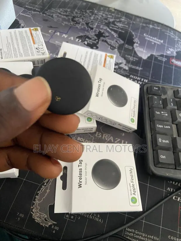Apple Wireless Trackers · Photo 1