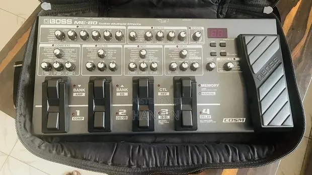 Boss Me-80 Guitar Multiple Effect Pedal · Photo 1
