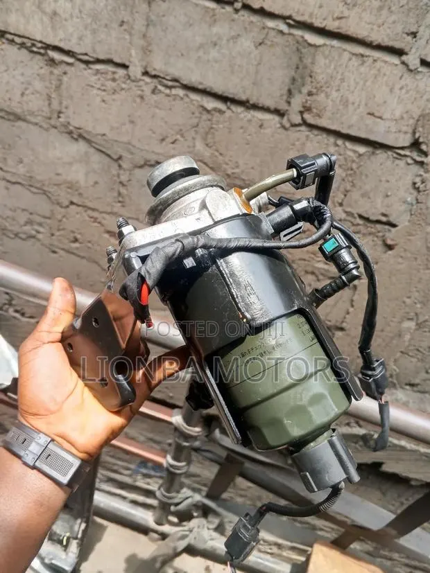Hyundai H1 Diesel Pump · Photo 1