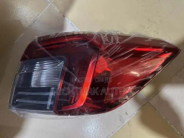 RAV 4 2021 Model Back Light · Photo 1