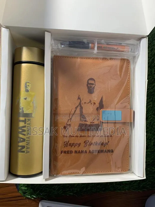 Flask, Diary and Pen Customize · Photo 1