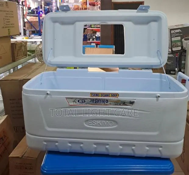 Eskimo Oceanic Gold 125 Liters 3 Set Ice Chest · Photo 1