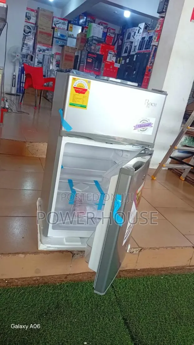 Roch RFR-110d-B Mini Fridge – Ideal for Small Spaces · Photo 1